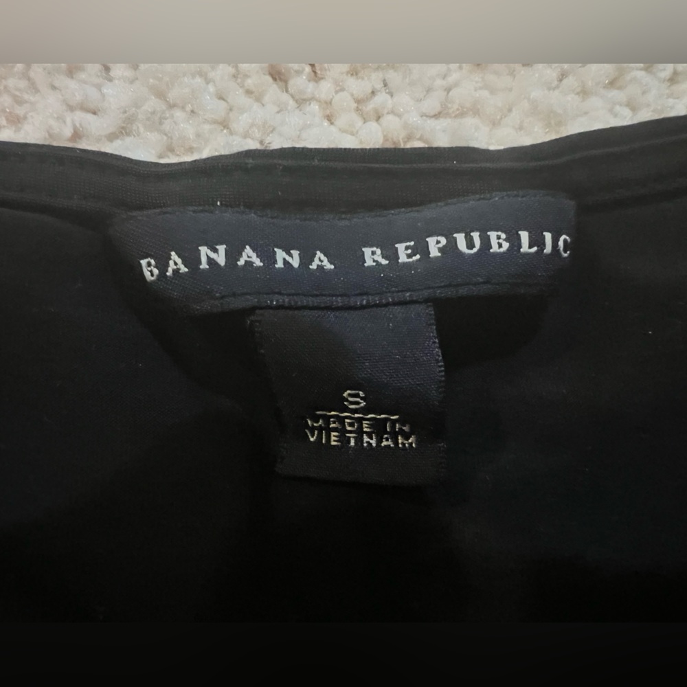 Banana Republic Dressy Black Sleeveless Top Size Small - Picture 4 of 10